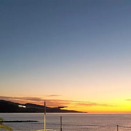 Ξενοδοχείο Le Dauphin 3*