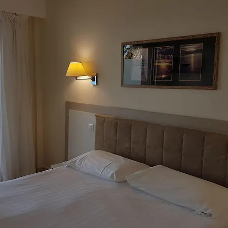 Le Dauphin 酒店 3*