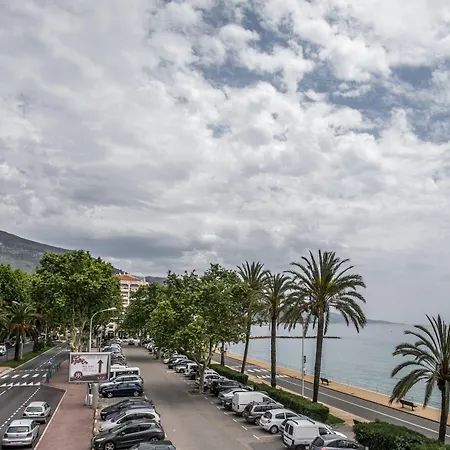 Otel Le Dauphin 3*