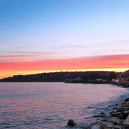 Le Dauphin Menton