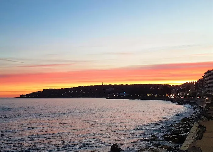 Le Dauphin 3* Mentone