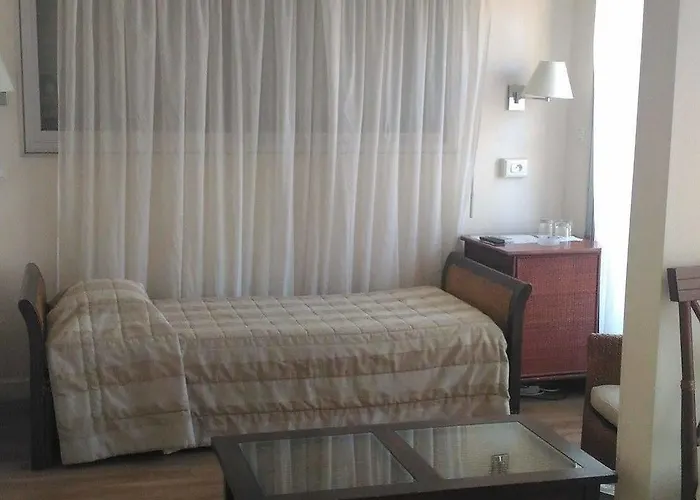 Le Dauphin Hotell Menton