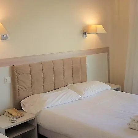 Le Dauphin Hotel 3*
